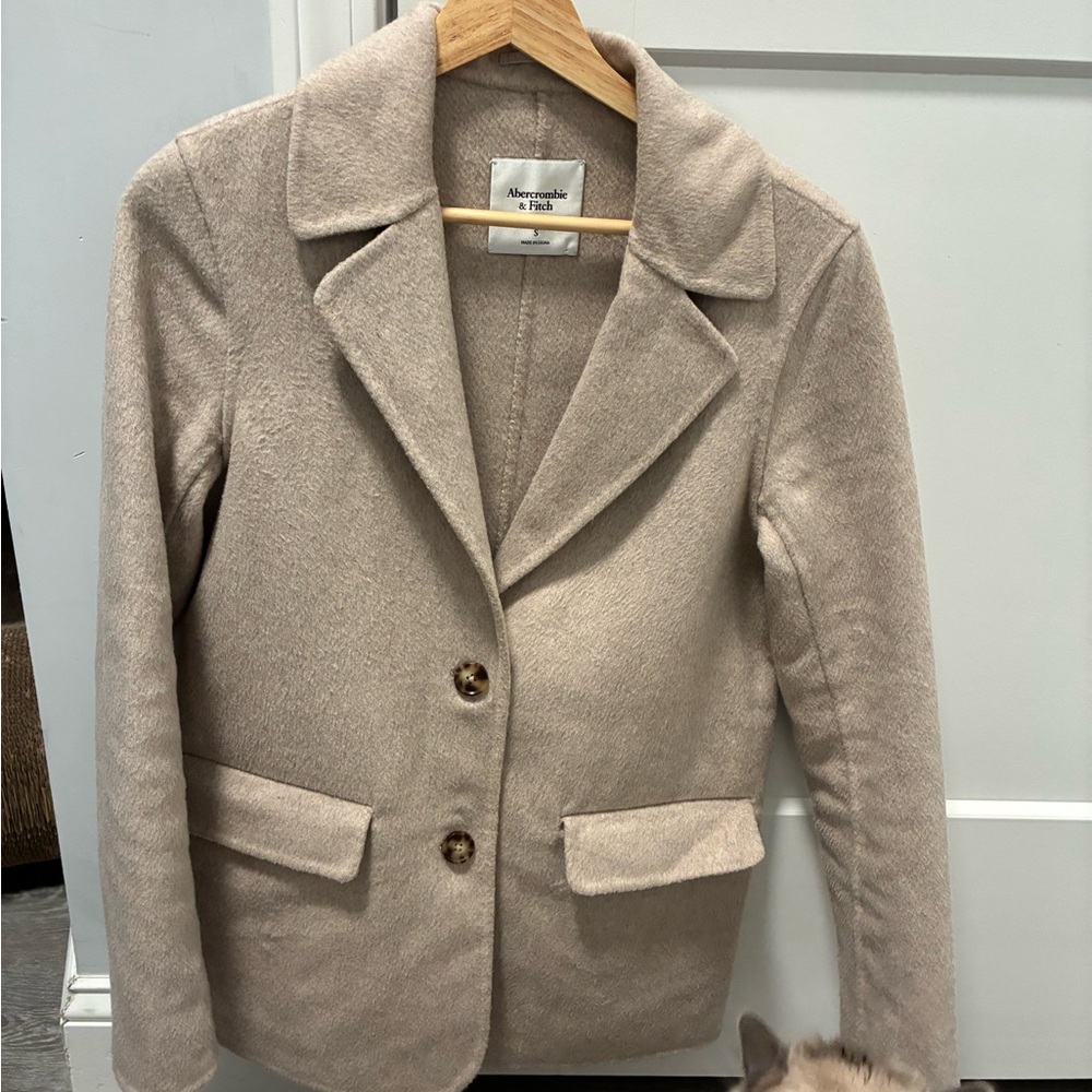 Abercrombie & Fitch Women's Beige Blazer